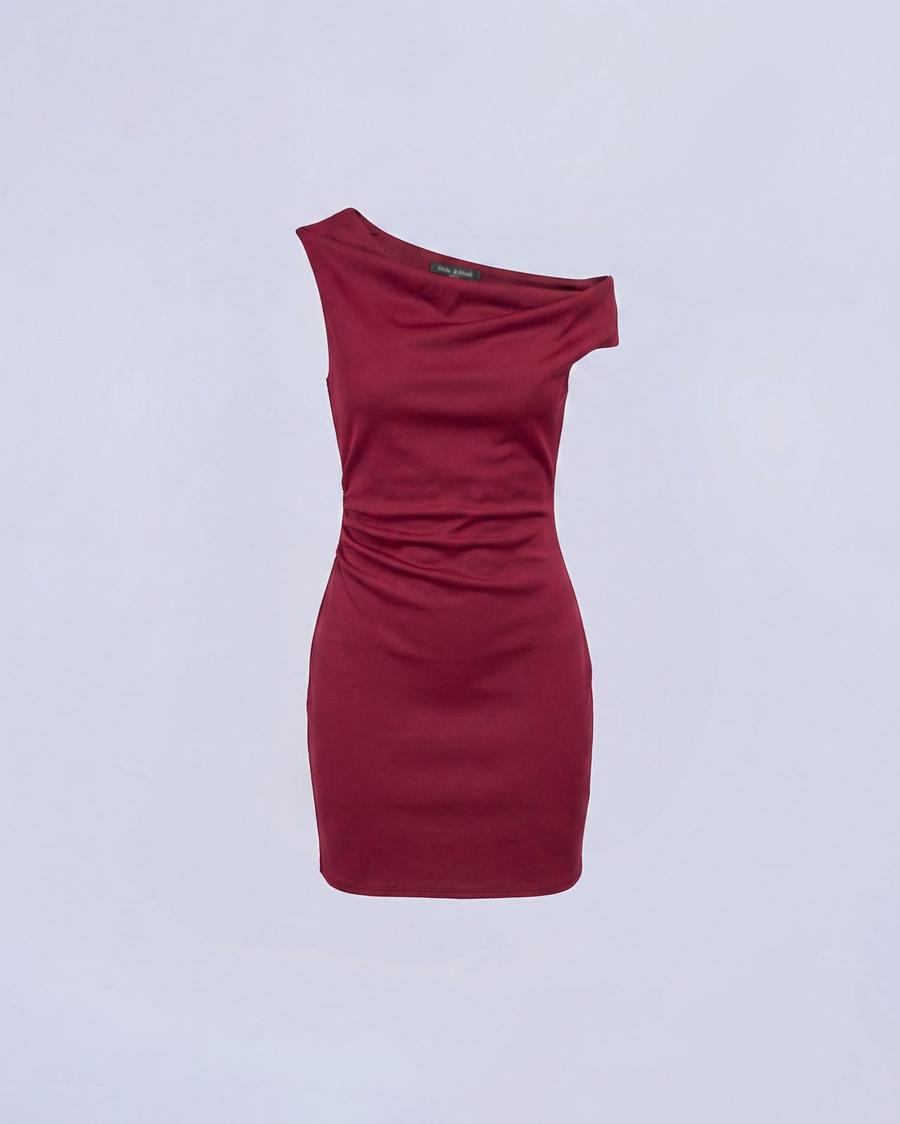 Robe satinée épaules nues